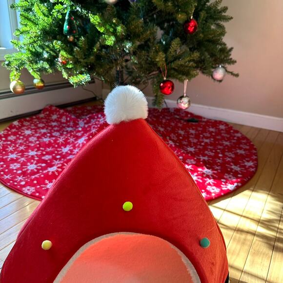 Christmas Pet House Tent Warm Sleeping Bed Indoor for Cat and Puppy - Picture 6 of 9